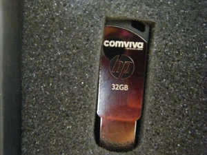 Clé USB HP 32 Go offerte par Comviva - Photo 1/4