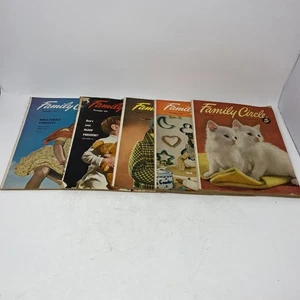 💛 Family Circle Magazines Lot Of  5 Vintage 1949 1950 1952 Recipies Fashion - Picture 1 of 13
