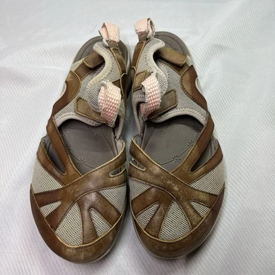 Easy Spirit Explore 24 Seesplash Mesh Leather Sandals Tan Pink Sz 8.5 W Womens - Image 1 of 4