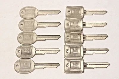 Lote/10 llaves de encendido y bloqueo exterior Chevrolet GM años 70 nuevas piezas de fábrica Foto 1 de 3