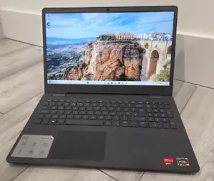 Dell Inspiron 3505 Laptop PC AMD Ryzen Radeon Graphics 16GB DDR4 SSD HDD 756GB - Picture 1 of 14