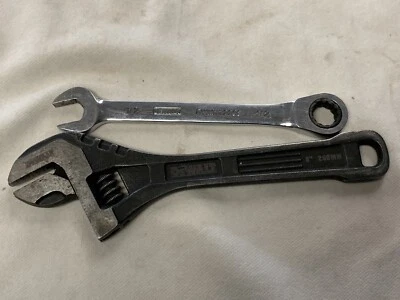 DeWalt DWHT80267 Steel Adjustable Wrench DWMT72293 1/2" RATCHETING WRENCH - Image 1 of 4