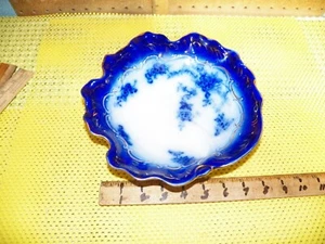 Antike LA BELLE CHINA Schale mit gewelltem Fluss blau Blumenmuster und Gold - Bild 1 von 6