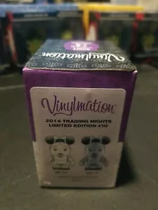Disney Vinylmation 3" Noche de Comercio/Comercio 2014 Serie Alicia en el País de las Maravillas SELLADO - Imagen 1 de 4