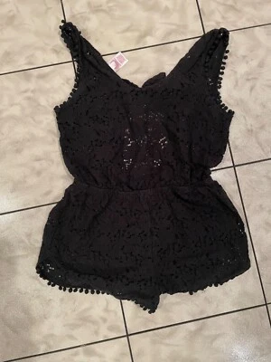 Mameluco de playa de encaje negro Xhilaration con ojo de cerradura trasero tamaño pequeño Foto 1 de 2