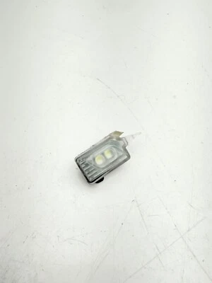 AUDI A4 A5 S4 S5 2018-2024 - Luz de puerta interior izquierda OEM 8W0947133 Foto 1 de 3