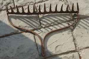 Cabezal rastrillo de jardín de metal vintage raro de 14 dientes - Imagen 1 de 2