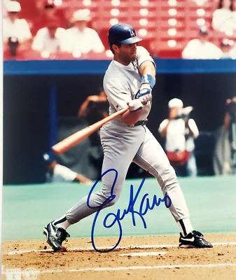 Autograph Eric Karros Los Angeles Dodgers Photo w/COA BB-192-B - Image 1 of 4
