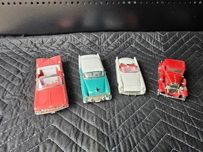 Lote de 4 Modelos Diecast Chevrolet Vintage Escala 1:32 y 1:43 - Bel Air,... Foto 1 de 4
