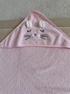 Baby Girl Bath Towel - Picture 1 of 6