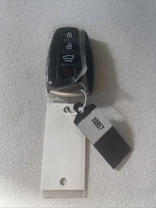 OEM Hyundai Genesis Smart Remote Key Fob 4-Buttons  Untested / As-Is - Foto 1 di 3