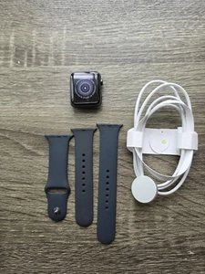 Apple Watch Series 3 42mm Aluminium Case with Sports Band - Space Gray/Black - Zdjęcie 1 z 4