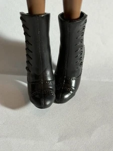 Barbie Doll Fashion Accessory Shoes-Old Fashioned Black Boots Only - Picture 1 of 4