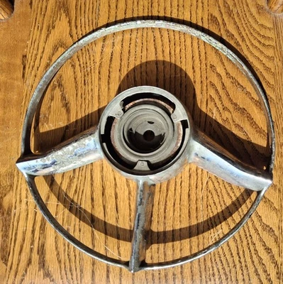 Pontiac Chieftain 1953 anillo de dirección de lujo Foto 1 de 4