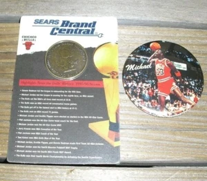 Michael Jordan Pin & Four Time World Champions Commemorative Coin - NBA 72 Wins - Picture 1 of 5