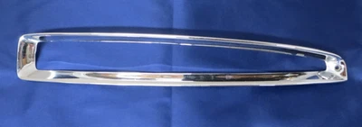 1994-1999 Cadillac Deville - Tail Light Chrome Trim (5976655) (LH) - Imagem 1 de 4