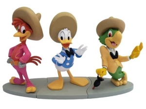Colección de figuras Los Tres Caballeros Nuevo en caja Disney Mickey Donald - Imagen 1 de 2