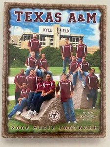 2006 NCAA COLLEGE FOOTBALL PROGRAM BOOK TEXAS A&M UNIVERSITY AGGIES YEARBOOK WOW - Picture 1 of 1