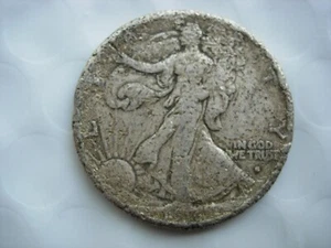 1916-S VF/EF DETAILS KEY WALKING LIBERTY SILVER HALF DOLLAR-SURFACE DAMAGE-L1427 - Bild 1 von 2