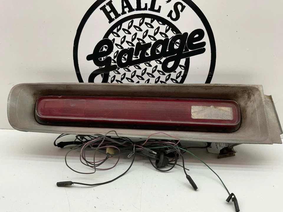 Conjunto de luz trasera Dodge Charger Rallye conductor izquierdo incandescente 72 73 74 Foto 1 de 4