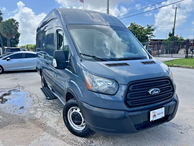 Ford Transit-250 2019  Foto 1 de 4