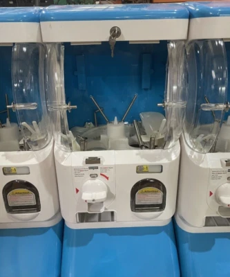 NUEVA máquina Gachapon tamaño completo (1' W x 2'H x 1'D) - VENDEDOR DE EE. UU. Foto 1 de 4