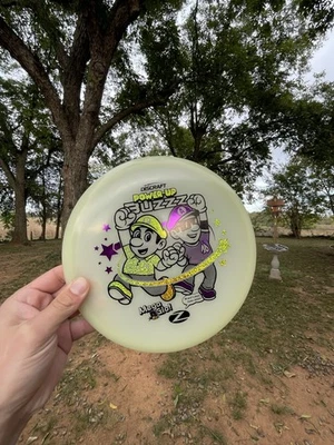Discraft Power Up Mega Glo Buzzz 2025 DGLO Exclusive - Image 1 of 2
