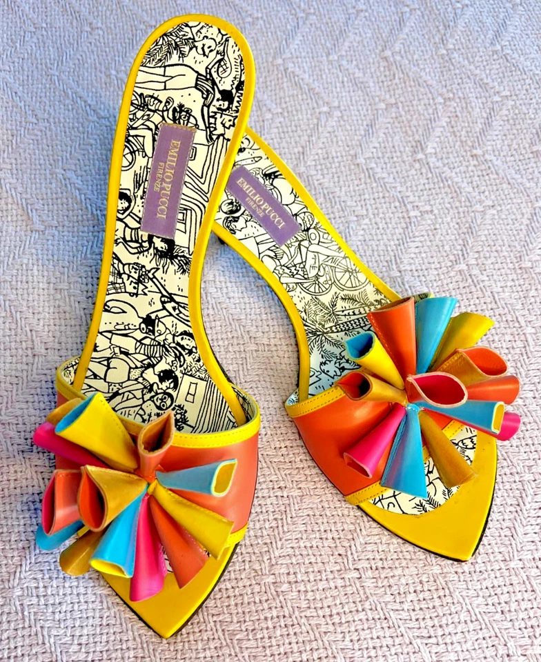 Diapositivas coloridas de colección Emilio Pucci talla 381/2, tacón de gatito de metal, plantilla gráfica Foto 1 de 4