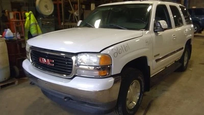 Espejo retrovisor lateral pasajero Power Opt DL8 03-06 AVALANCHE 1500 1529167 Foto 1 de 4