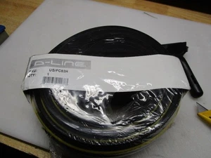 D-Line Medium-Duty Floor Cable Cover 3.25 x 0.5 x 6' Black with Yellow Stripe - Afbeelding 1 van 4