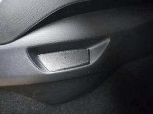 Cache porte gobelet Mazda MX5 ND - Foto 1 di 4