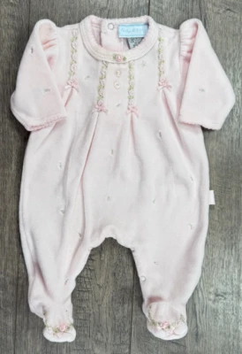 Ropa para bebé niña Le Top prematuro rosa terciopelo hermoso conjunto de decoración de flores Foto 1 de 3