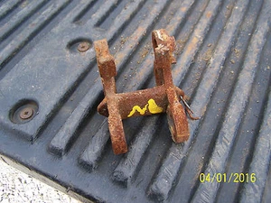 FORD 8N,9N,2N TRACTOR TOPLINK BRACKET - Picture 1 of 1