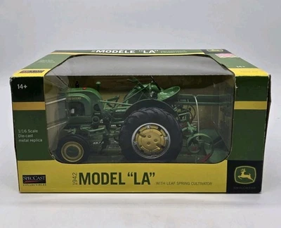 SpecCast John Deere 1942 MODEL "LA" Tractor with Leaf Spring Cultivator 1/16 NIB - Image 1 of 4