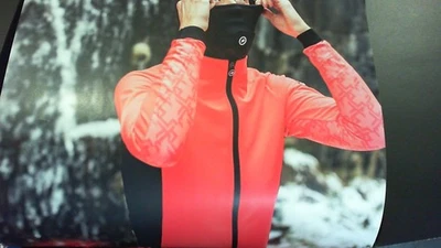 ASSOS UMA GT Ultraz Winter Jacket EVO - Women's MEDIUM -High Vis Galaxy Pink - Image 1 of 4