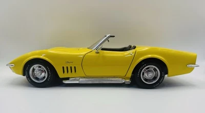 1969 Corvette Convertible 1:18 DieCast By Revell - Yellow With Orig Box #8826 - Image 1 of 4