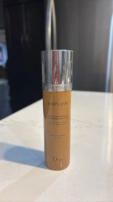 Base en spray Dior AIRFLASH AIRBRUSHED RADIANCE 2,3 oz 70 ml Foto 1 de 2
