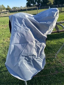 Horseware Ireland fleece lined silver nylon English dressage saddle cover - Picture 1 of 4