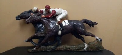Vintage 1966 Universal Statuary Corp. Horse Racing Wall Plaque #361 | Rare Foto 1 de 2