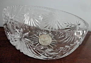 CRYSTAL CLEAR 24% LEAD CRYSTAL POLAND LARGE FRUITS DESERT SERVING BOWL 8 1/2" D - Picture 1 of 13