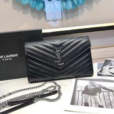 Bolso con logotipo SAINT LAURENT CASSANDRE MATEELASSE Foto 1 de 4