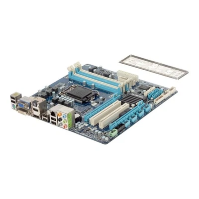 GIGABYTE GA-Q67M-D2H-B3 LGA1155 4X DDR3 - Image 1 of 3