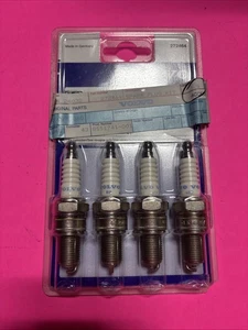 Volvo Spark Plug Set D34 - Picture 1 of 2