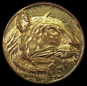 Large Cat Lion Panther Uniface 25 Game Counter Token Brass 21mm - Picture 1 of 2