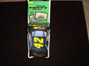 1992 Traks Kyle Petty Team Set "Factory Sealed" NASCAR - Picture 1 of 1