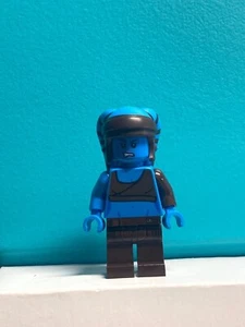 Lego Star Wars Minifigure- Aayla Secura - Picture 1 of 4