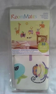 RoomMates Polka Dot Piggy Peel & Stick Wall Decals  FREE SHIPPING - Picture 1 of 1