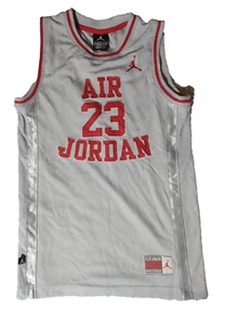 Camiseta deportiva de baloncesto Air Jordan gris vintage talla 23 Fly desde 1982 parche - Imagen 1 de 15