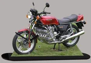 MOTO , HONDA 1000 CBX, EN HORLOGE SUR SOCLE - Foto 1 di 1