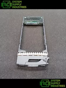 Bandeja de disco duro NetApp SAS 8 X 2,5" con tornillos P/N 111-00721+A0 - Imagen 1 de 3